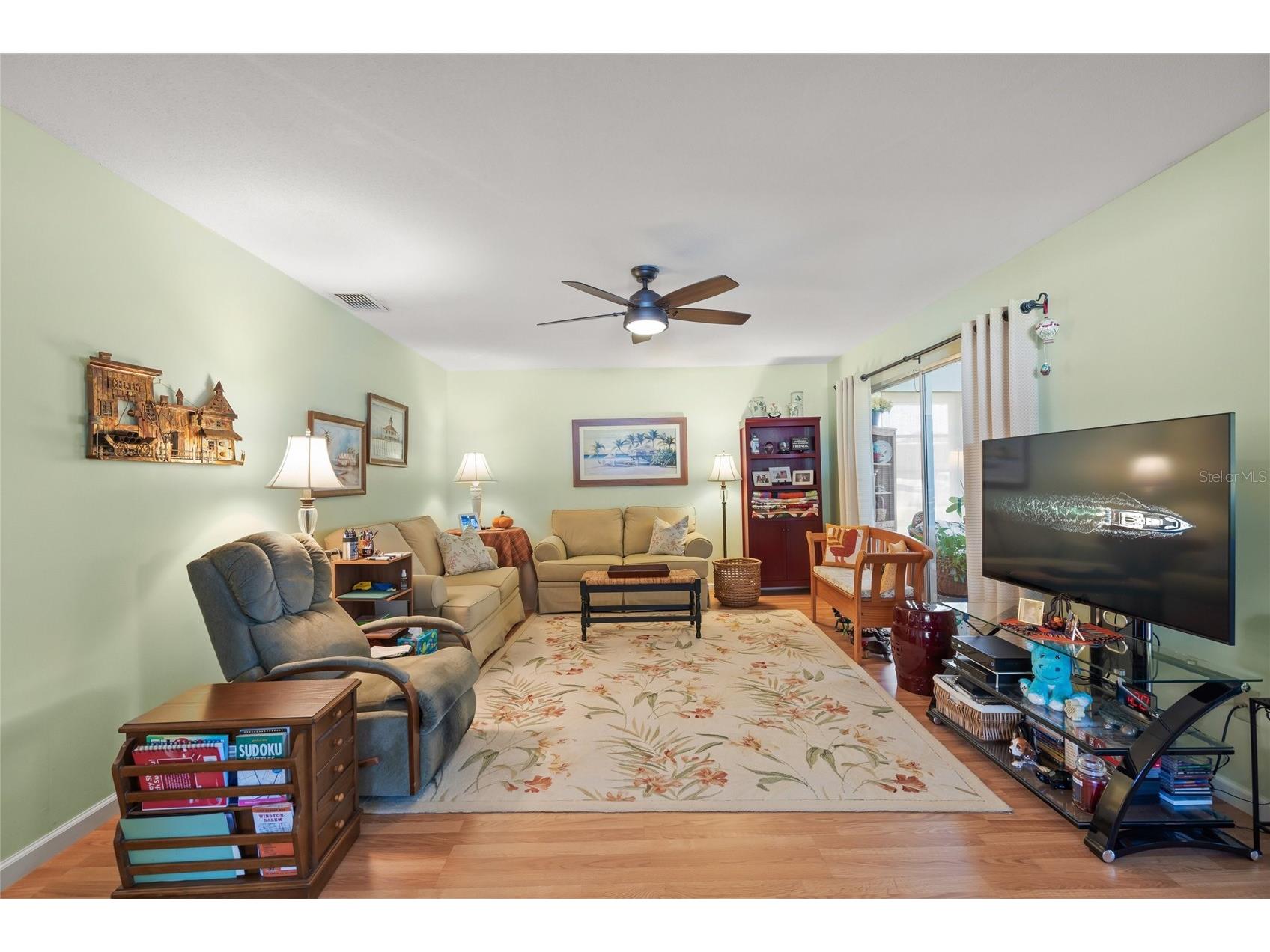 1325 Glen Oaks Drive E #133 Sarasota FL 34232 A4696277 image5