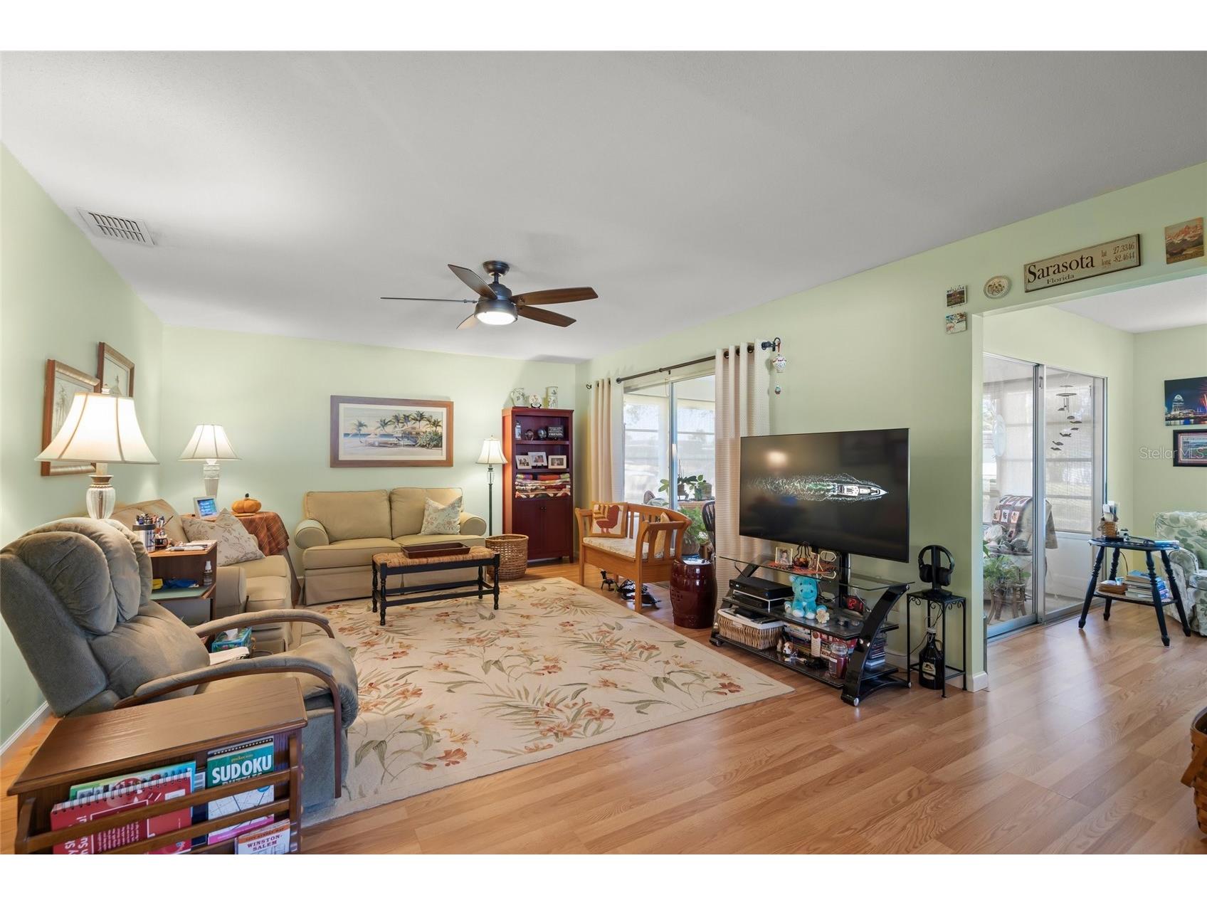 1325 Glen Oaks Drive E #133 Sarasota FL 34232 A4696277 image6