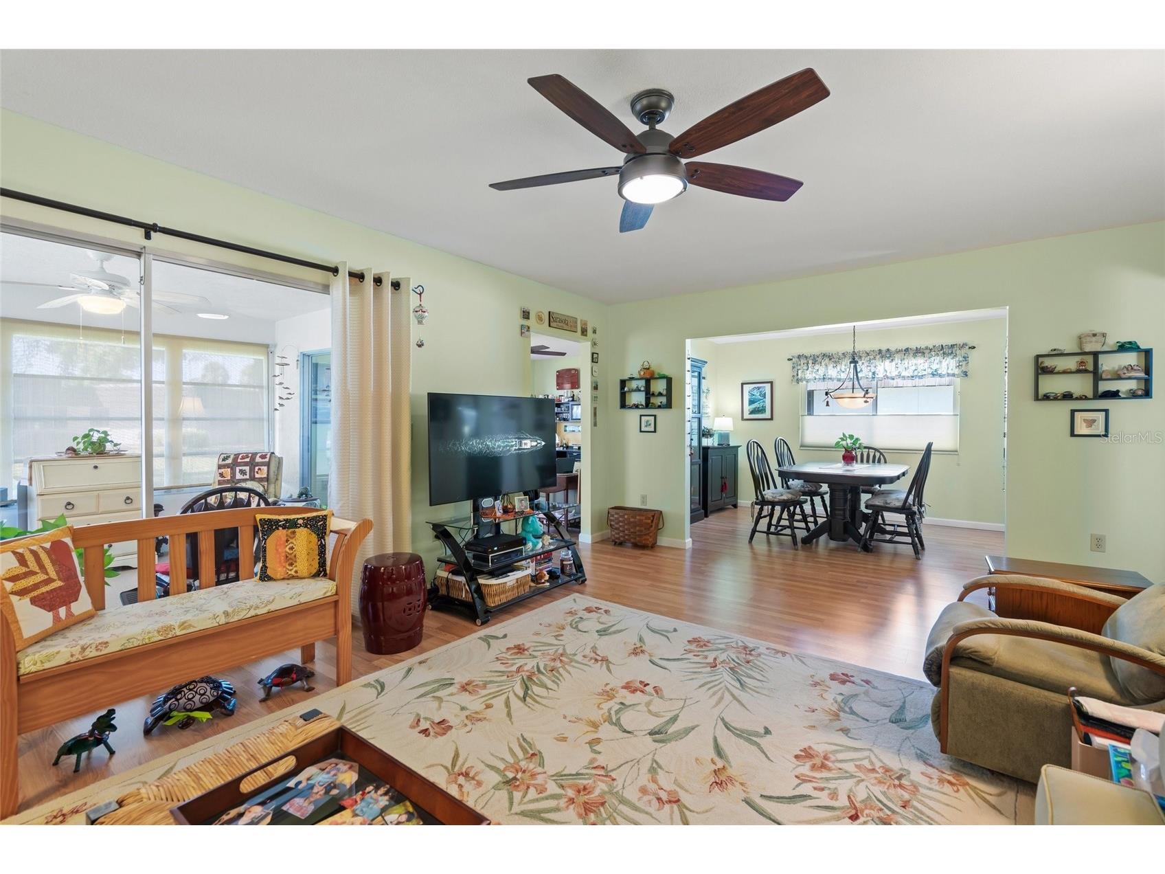 1325 Glen Oaks Drive E #133 Sarasota FL 34232 A4696277 image7