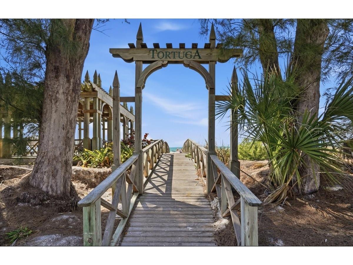 1325 Gulf Drive N #125 Holmes Beach FL 34217 A4683810 image40