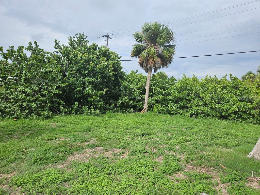 1325 Holiday Drive Englewood FL 34223 D6137351 image10