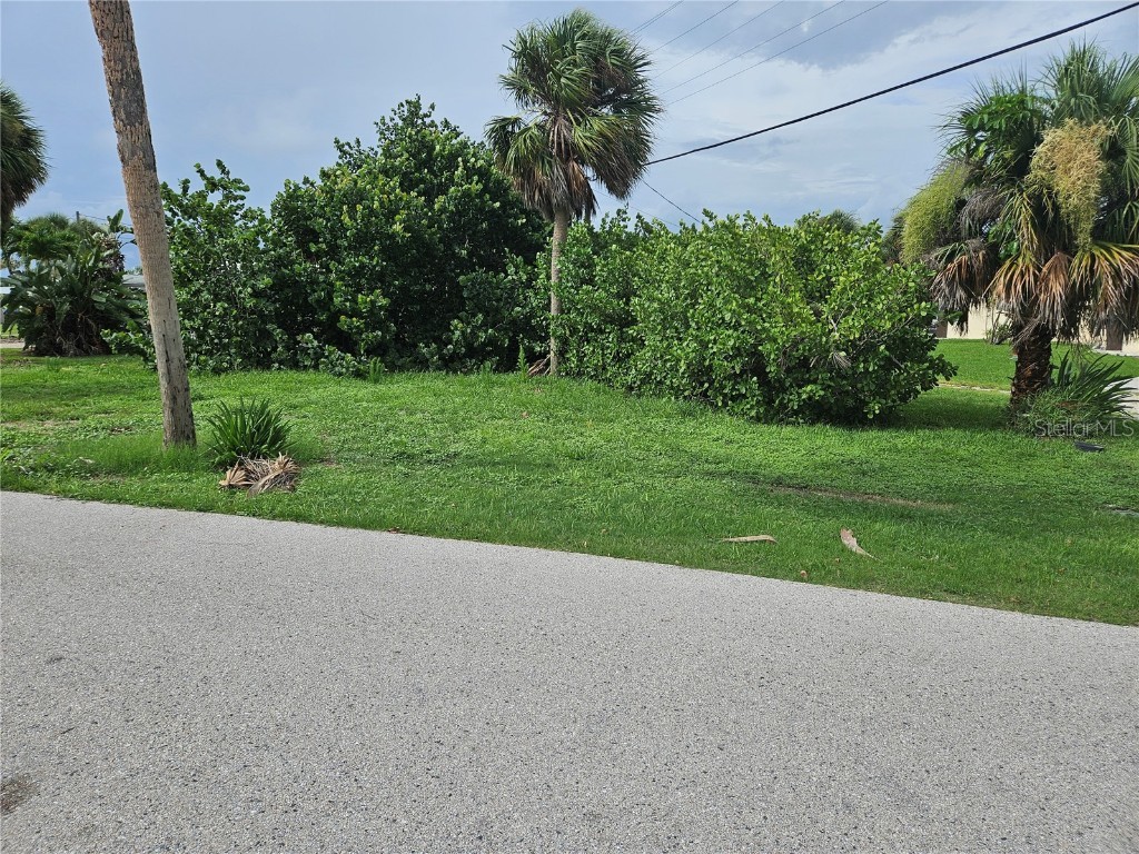 1325 Holiday Drive Englewood FL 34223 D6137351 image12