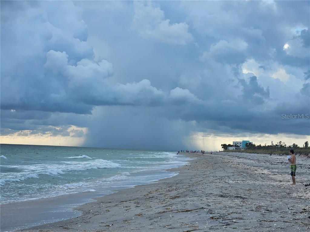 1325 Holiday Drive Englewood FL 34223 D6137351 image24