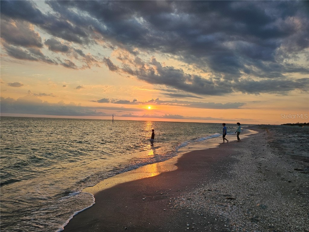 1325 Holiday Drive Englewood FL 34223 D6137351 image26