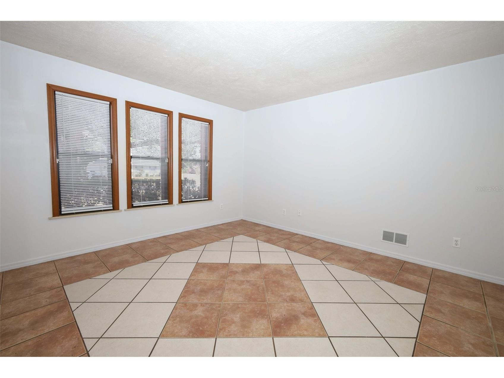 1325 Indian Rock Court Deltona FL 32725 R4910780 image6