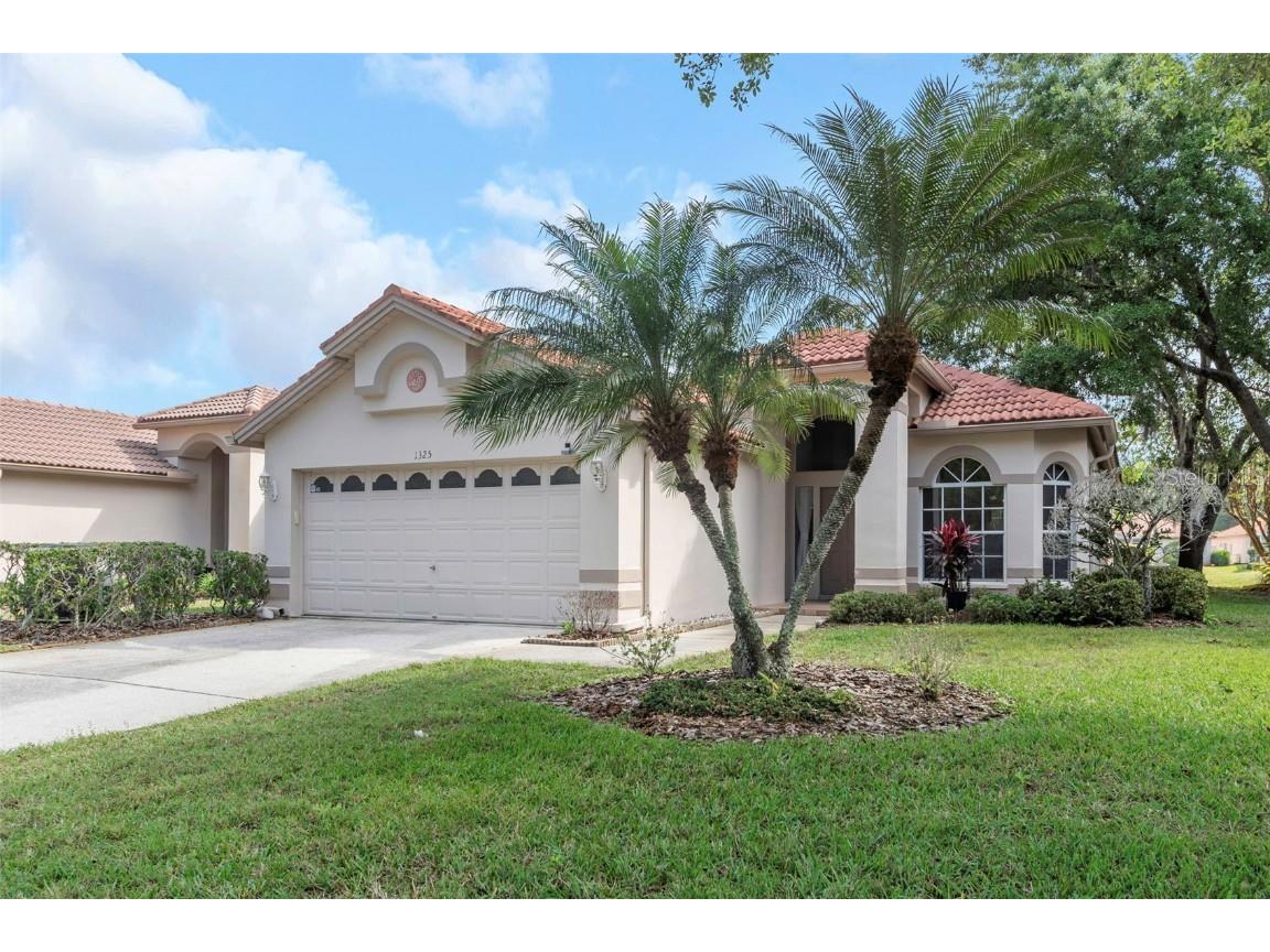 1325 Lindenwood Drive Tarpon Springs FL 34688 W7853309 image1