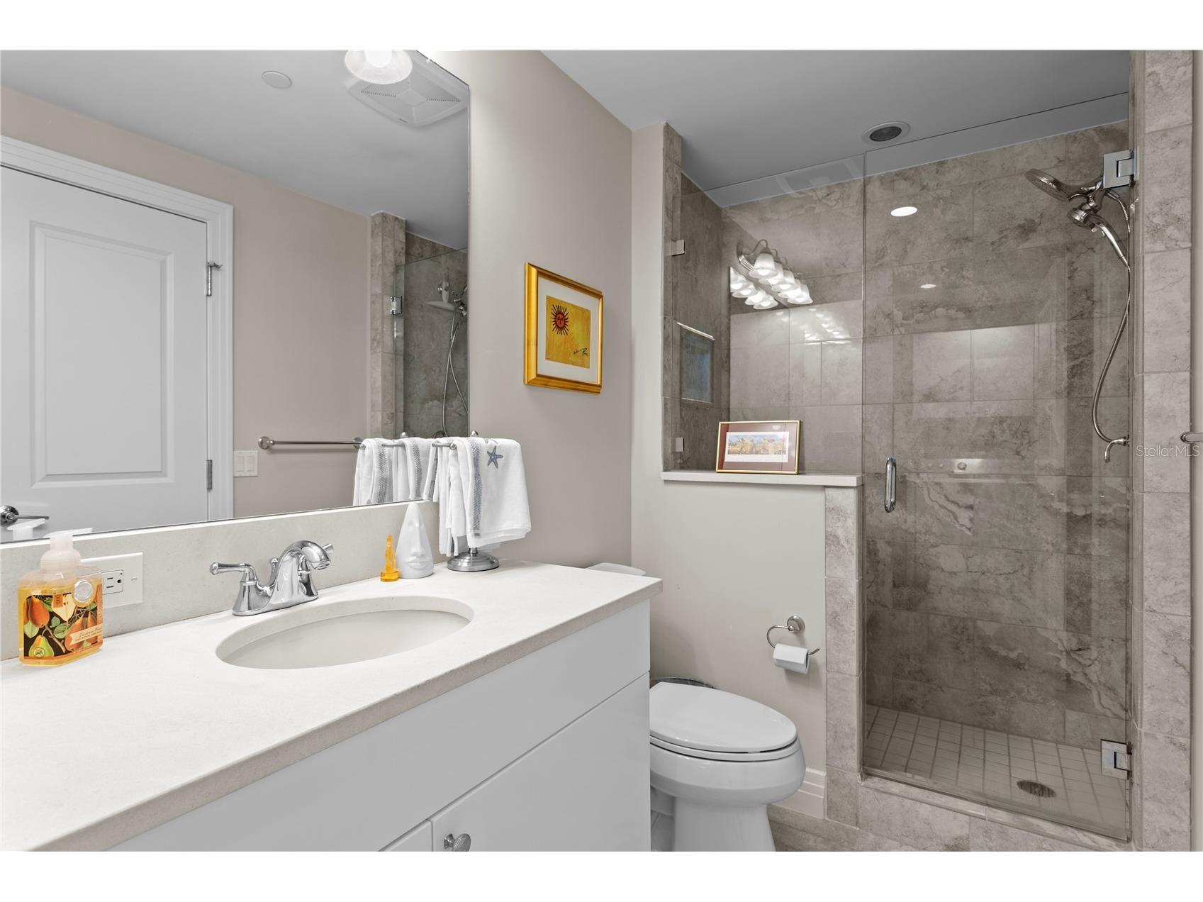 1325 Snell Isle Boulevard NE #711 Saint Petersburg FL 33704 TB8431255 image23