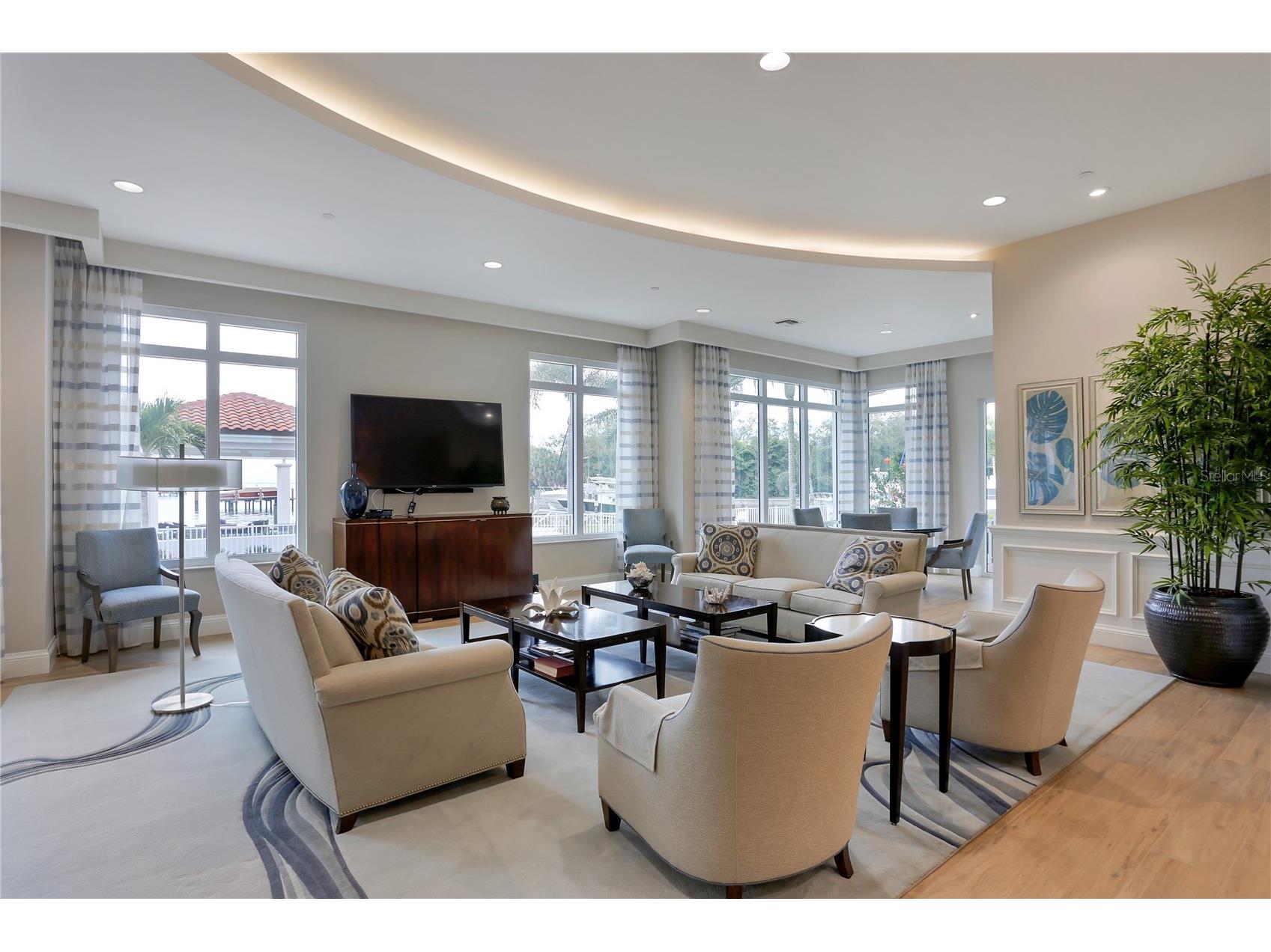 1325 Snell Isle Boulevard NE #711 Saint Petersburg FL 33704 TB8431255 image31