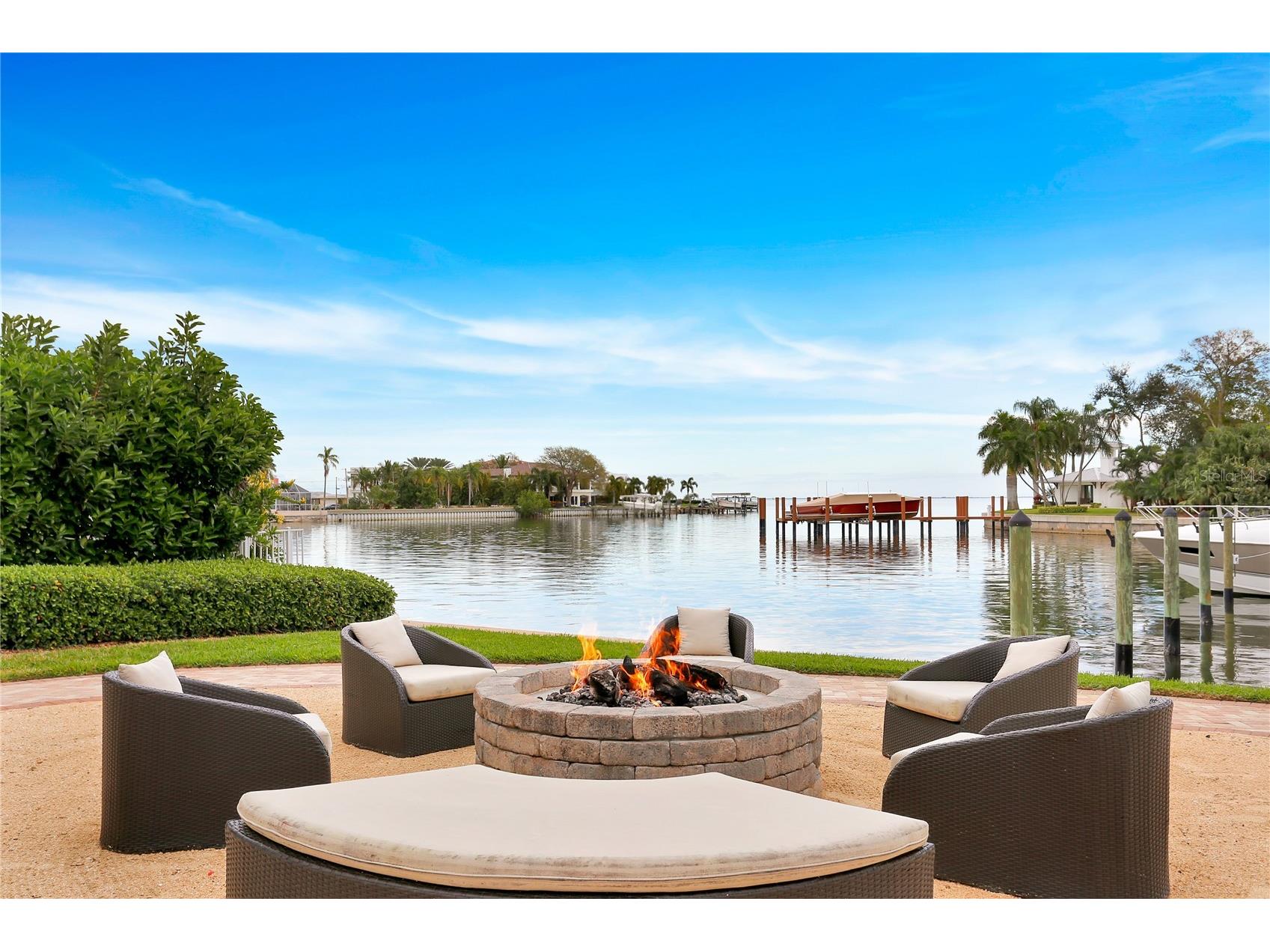 1325 Snell Isle Boulevard NE #711 Saint Petersburg FL 33704 TB8431255 image34