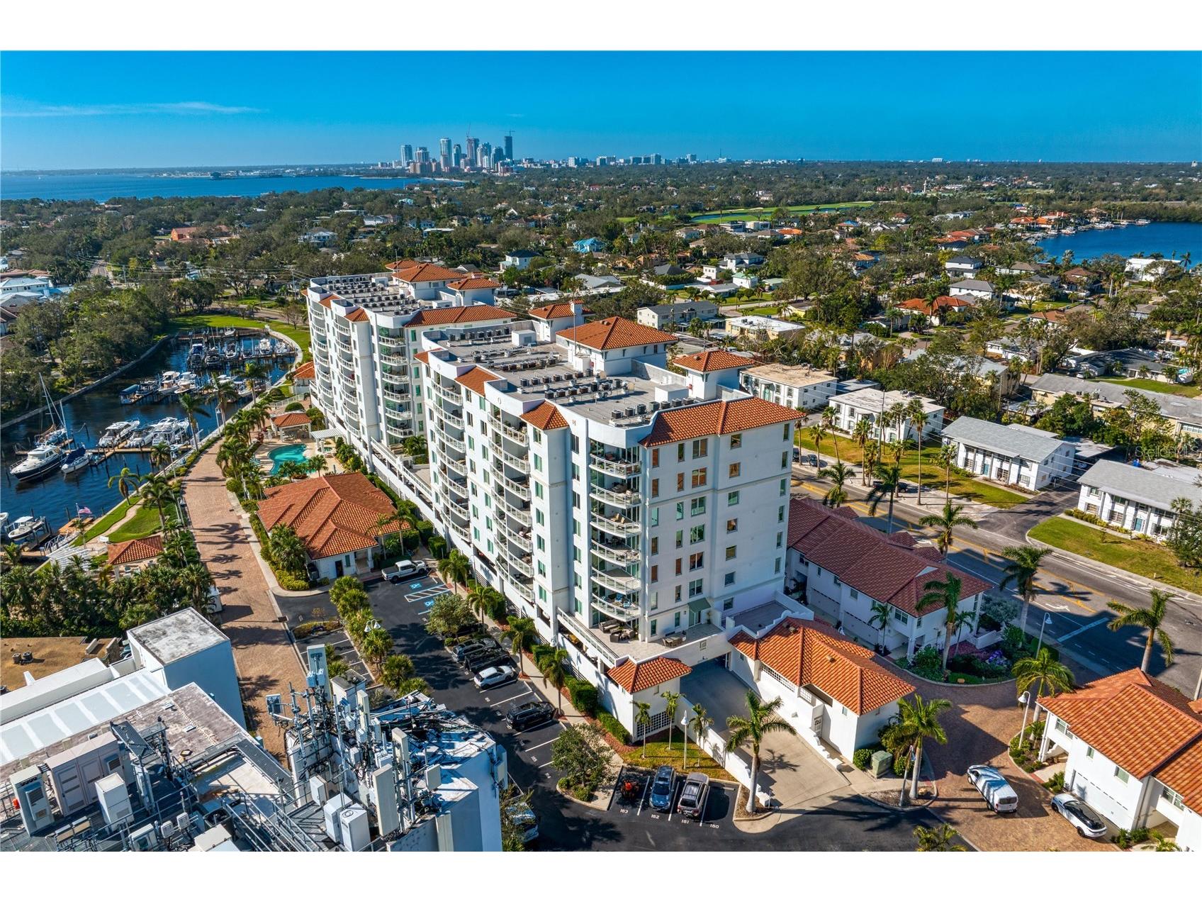 1325 Snell Isle Boulevard NE #711 Saint Petersburg FL 33704 TB8431255 image37