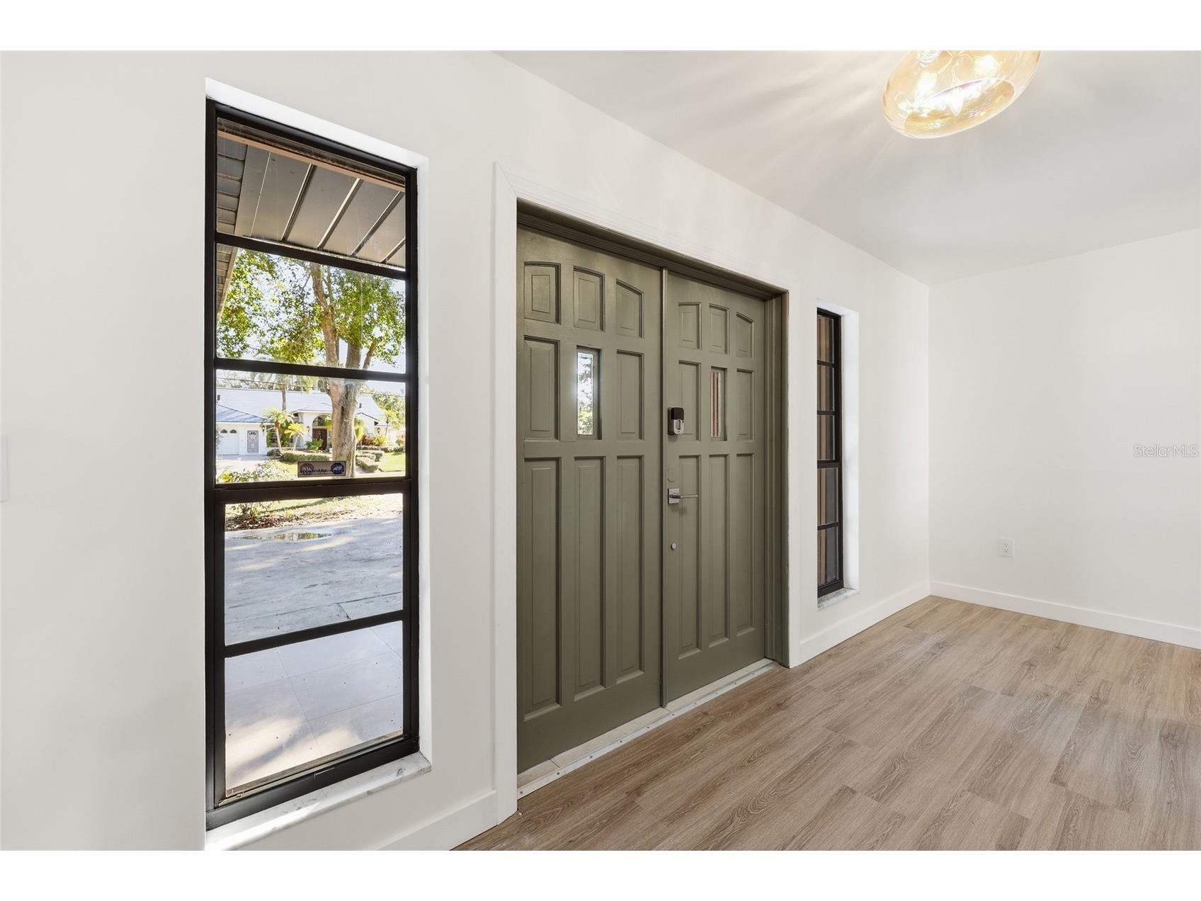 1325 Riverside Drive Tarpon Springs FL 34689 TB8474202 image5