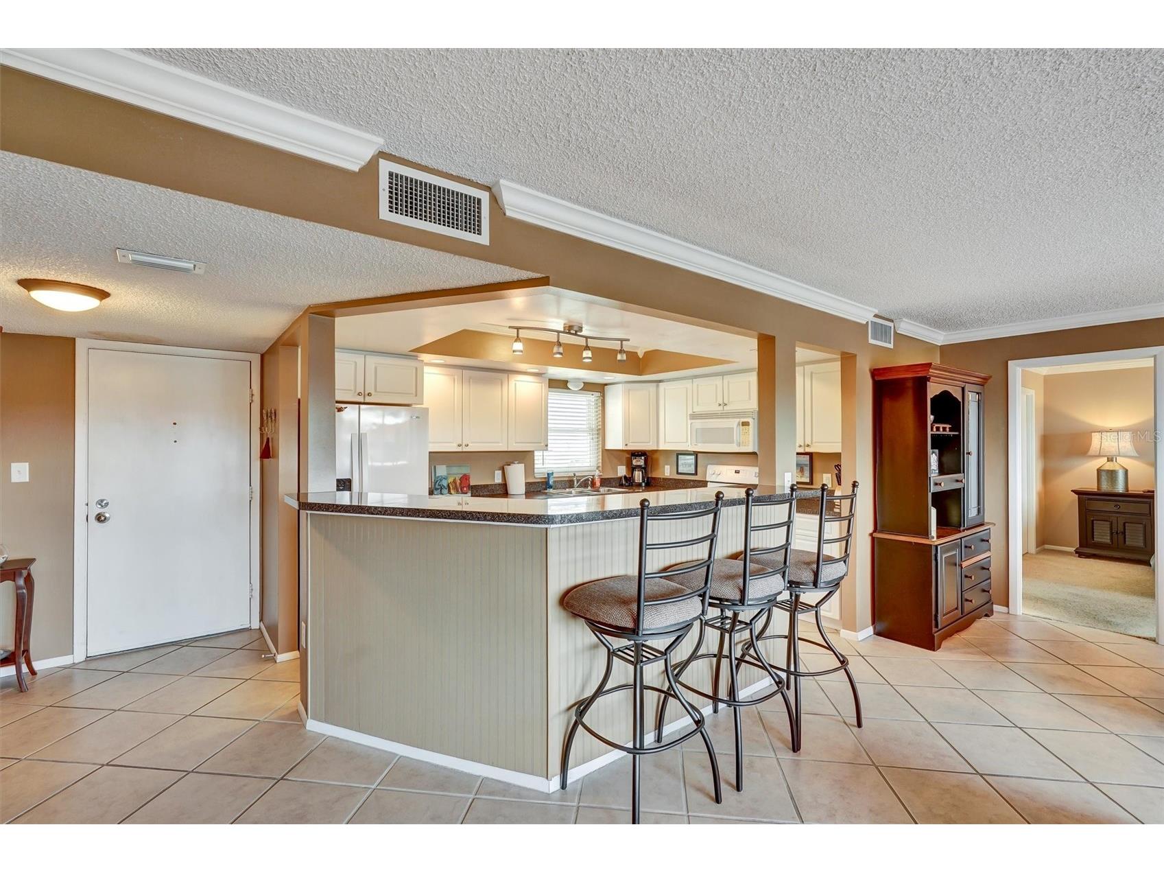 1325 S Portofino Drive #309 Sarasota FL 34242 - SARASOTA BAY A4670545 image2