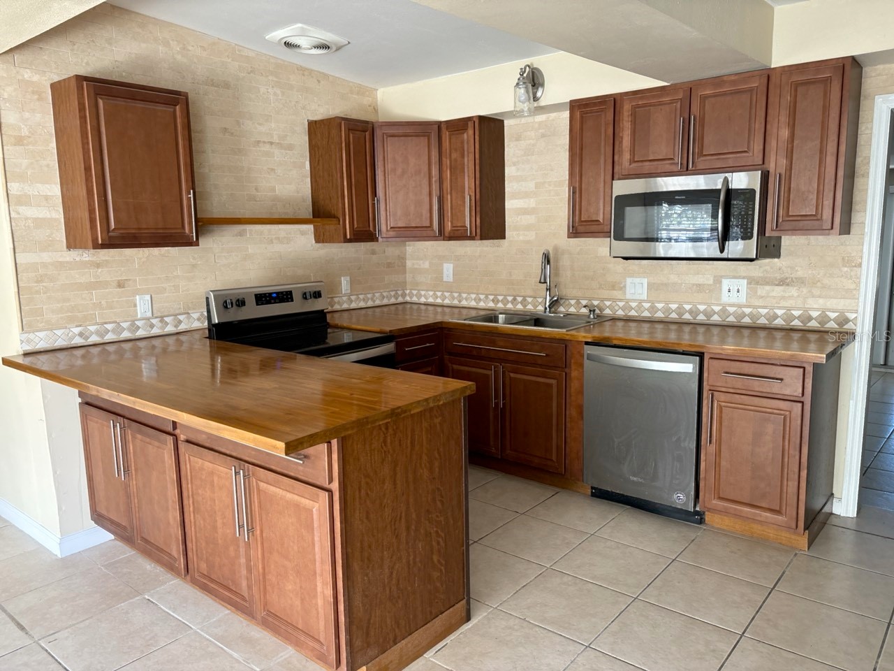 1325 Sandy Lane Clearwater FL 33755 TB8473811 image3