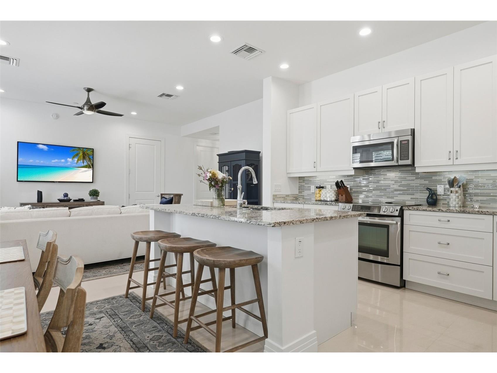 1325 Snell Isle Boulevard NE #105 Saint Petersburg FL 33704 TB8468602 image15