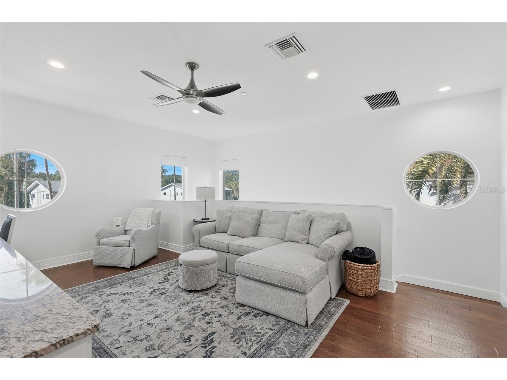 1325 Snell Isle Boulevard NE #105 Saint Petersburg FL 33704 TB8468602 image23