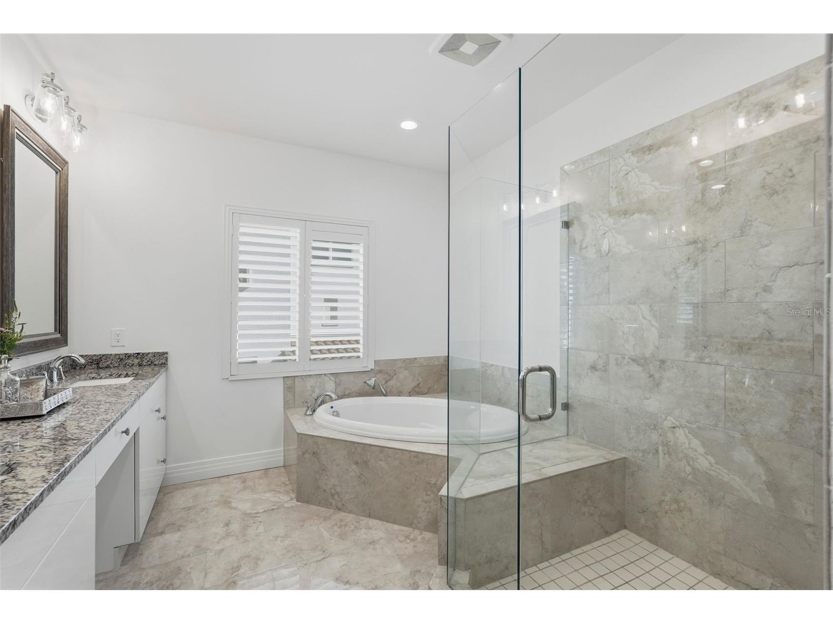 1325 Snell Isle Boulevard NE #105 Saint Petersburg FL 33704 TB8468602 image31