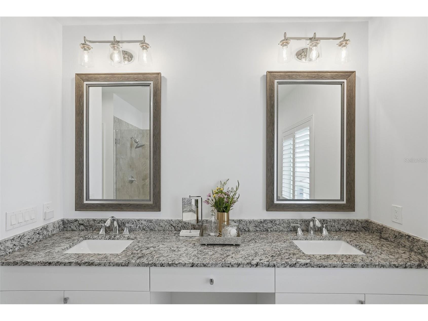 1325 Snell Isle Boulevard NE #105 Saint Petersburg FL 33704 TB8468602 image32