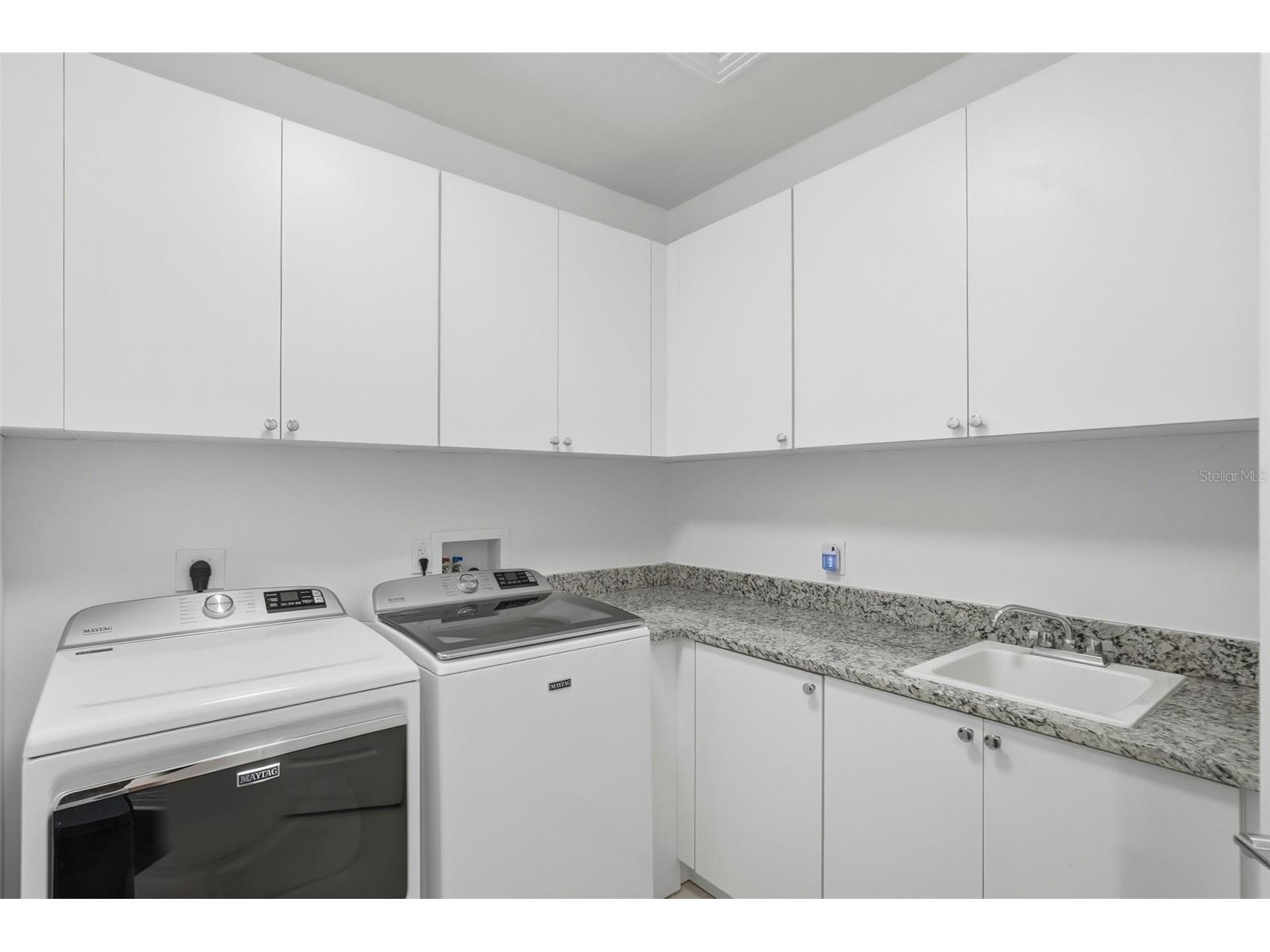 1325 Snell Isle Boulevard NE #105 Saint Petersburg FL 33704 TB8468602 image38