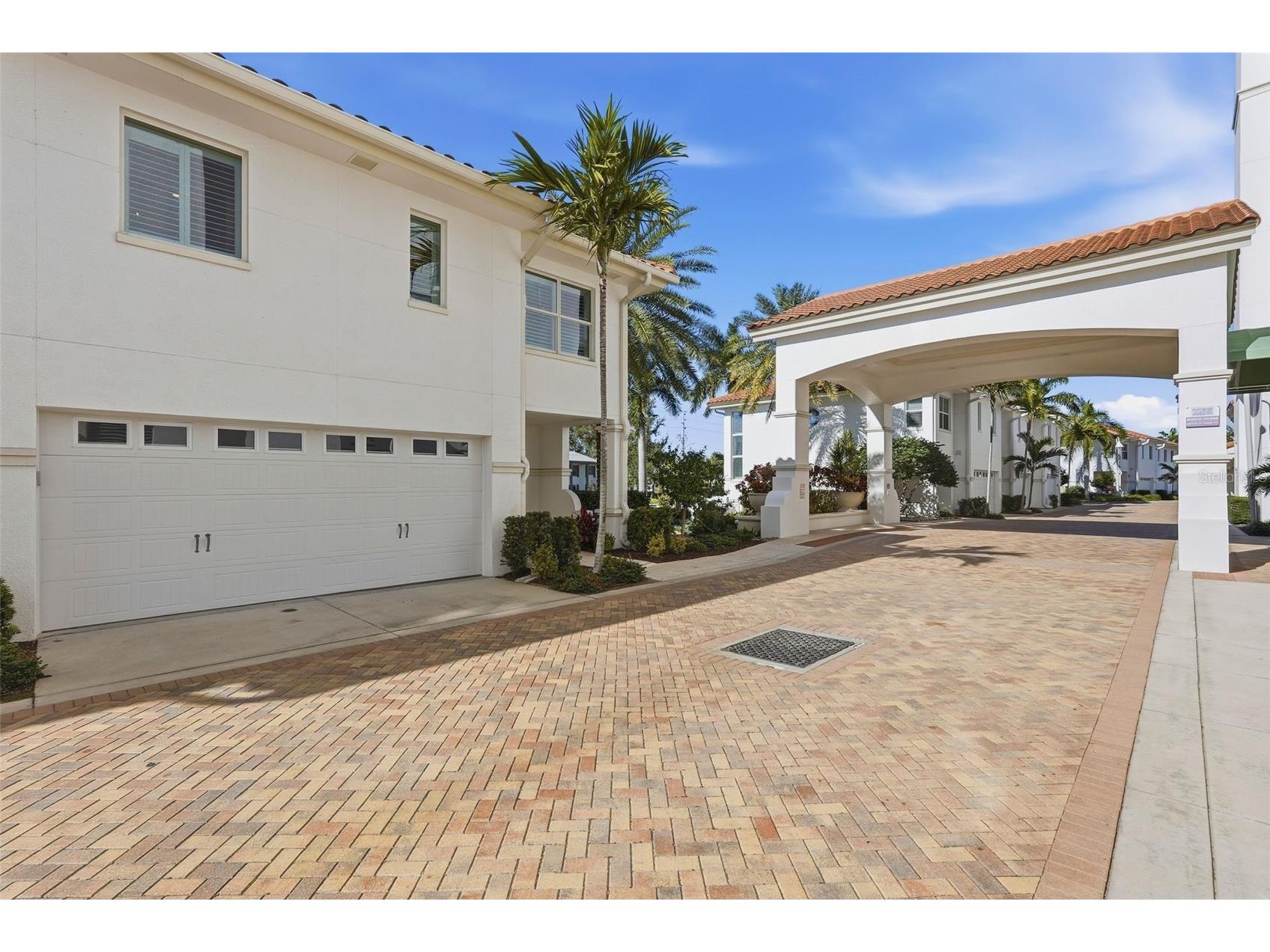 1325 Snell Isle Boulevard NE #105 Saint Petersburg FL 33704 TB8468602 image40