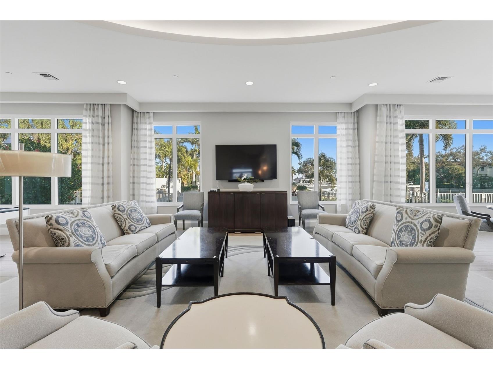 1325 Snell Isle Boulevard NE #105 Saint Petersburg FL 33704 TB8468602 image44