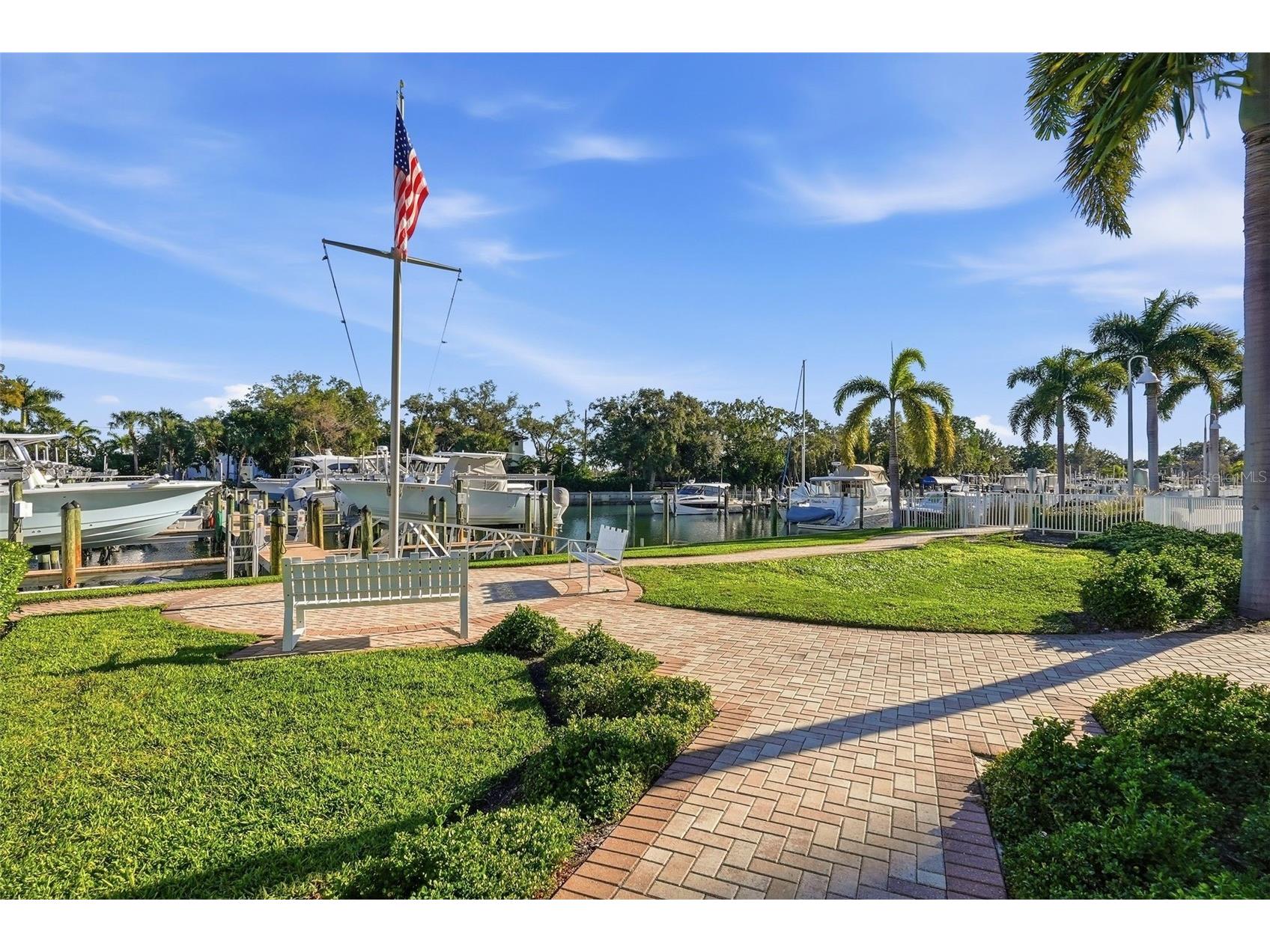 1325 Snell Isle Boulevard NE #105 Saint Petersburg FL 33704 TB8468602 image51