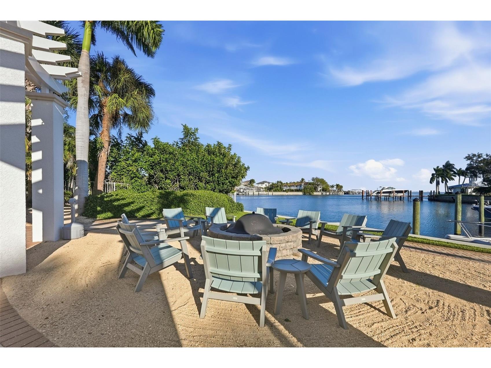 1325 Snell Isle Boulevard NE #105 Saint Petersburg FL 33704 TB8468602 image54