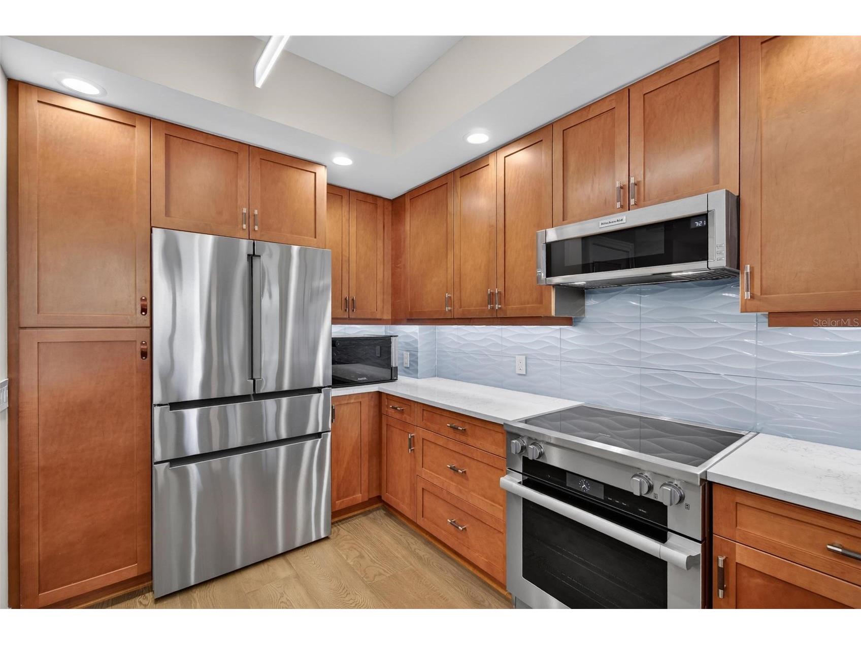 1325 Snell Isle Boulevard NE #302 Saint Petersburg FL 33704 TB8467931 image10