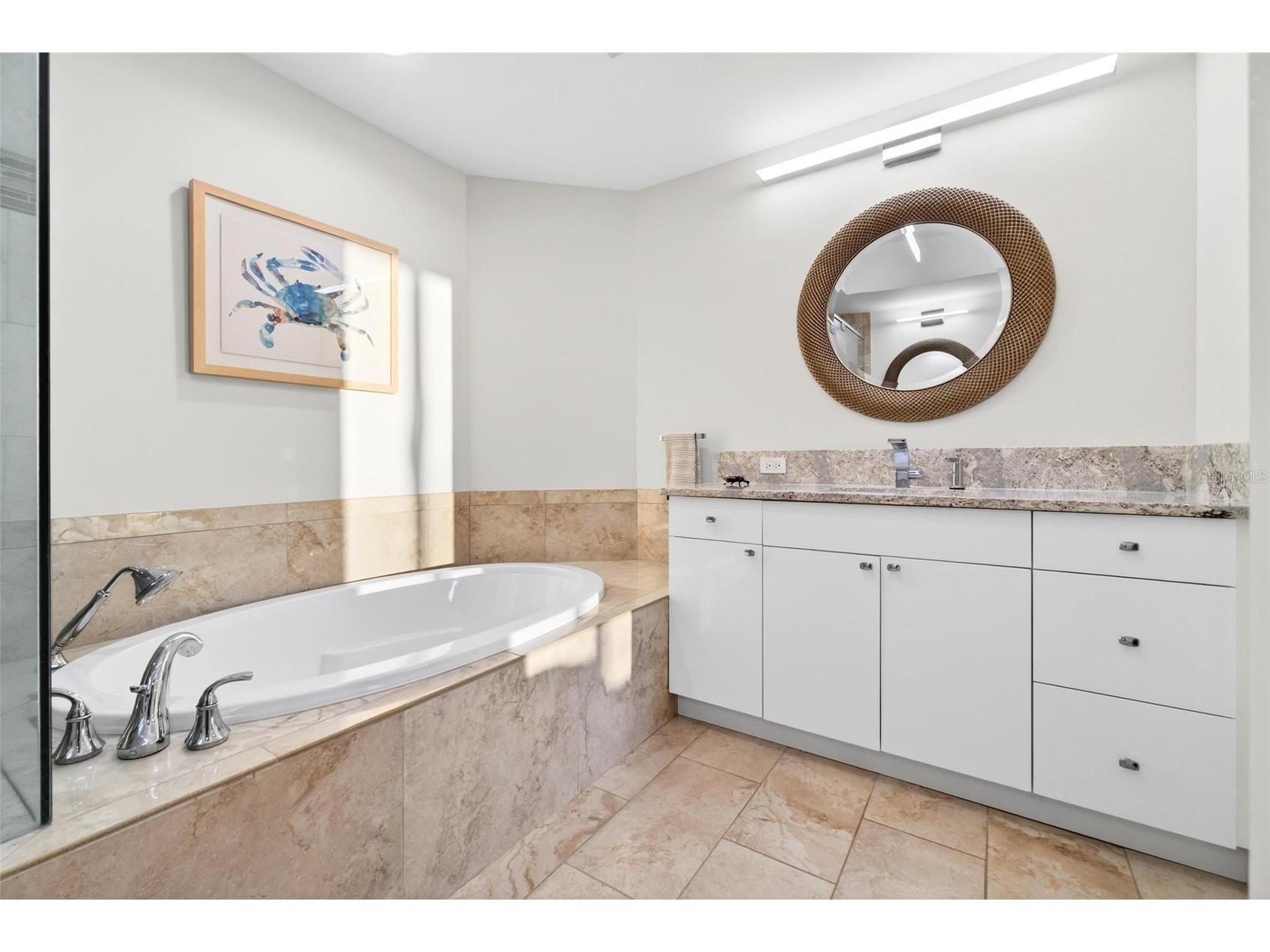 1325 Snell Isle Boulevard NE #302 Saint Petersburg FL 33704 TB8467931 image22