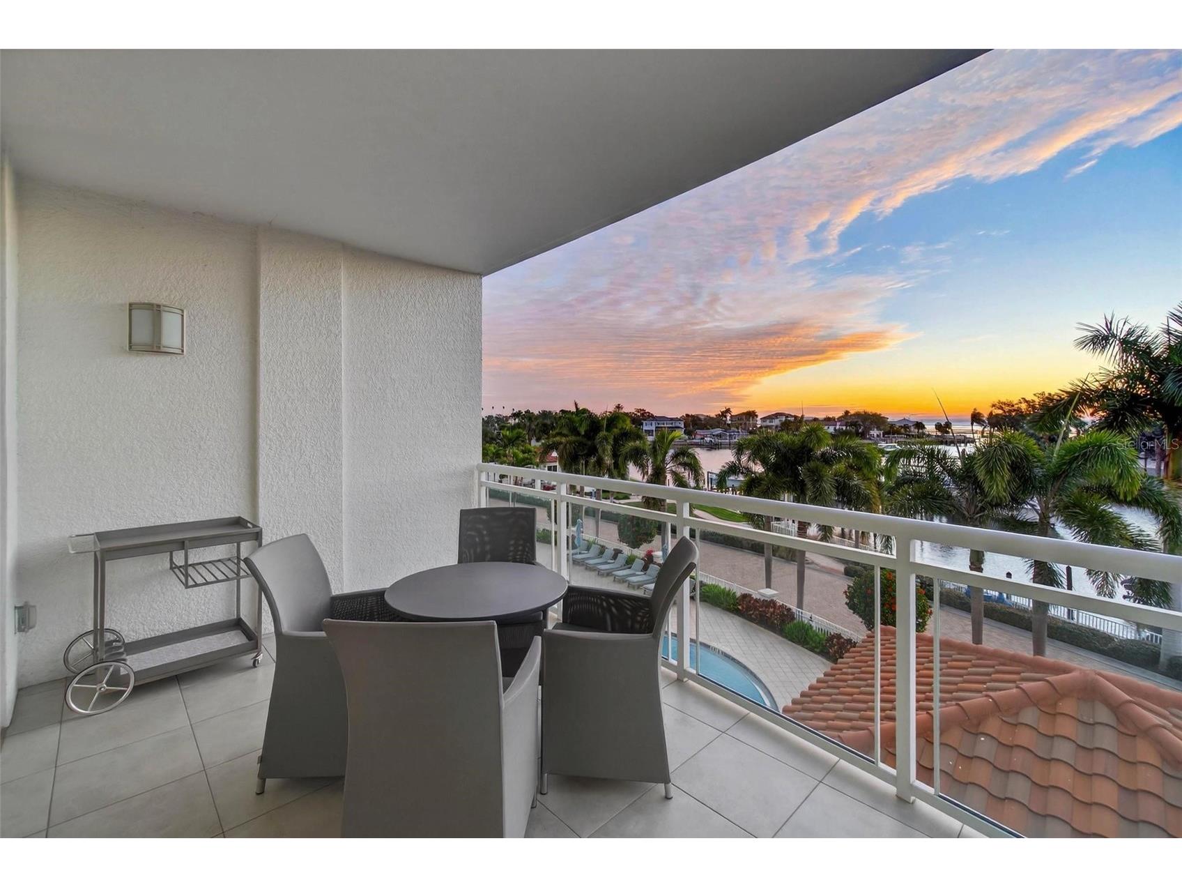 1325 Snell Isle Boulevard NE #302 Saint Petersburg FL 33704 TB8467931 image3