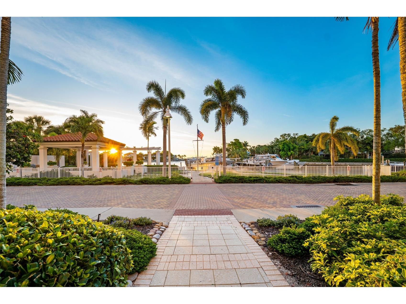 1325 Snell Isle Boulevard NE #302 Saint Petersburg FL 33704 TB8467931 image34