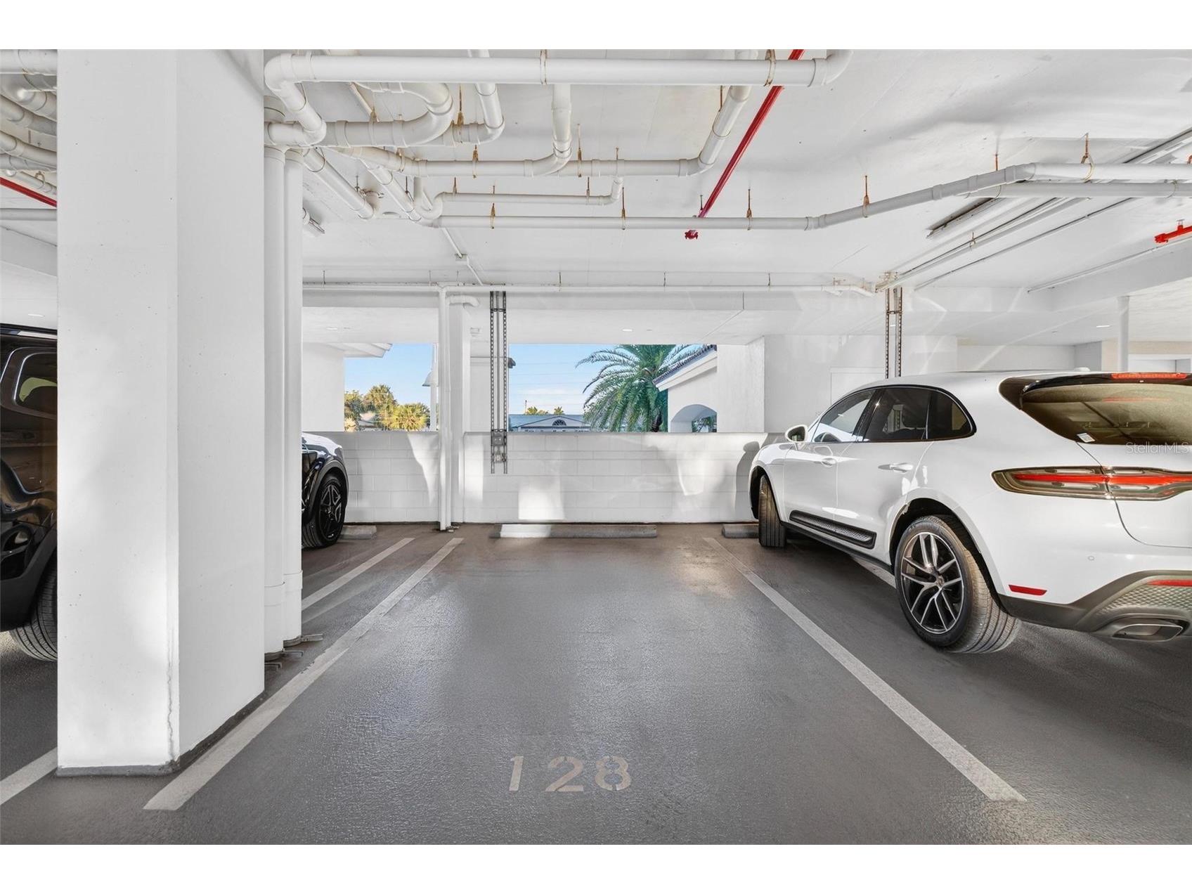 1325 Snell Isle Boulevard NE #302 Saint Petersburg FL 33704 TB8467931 image41