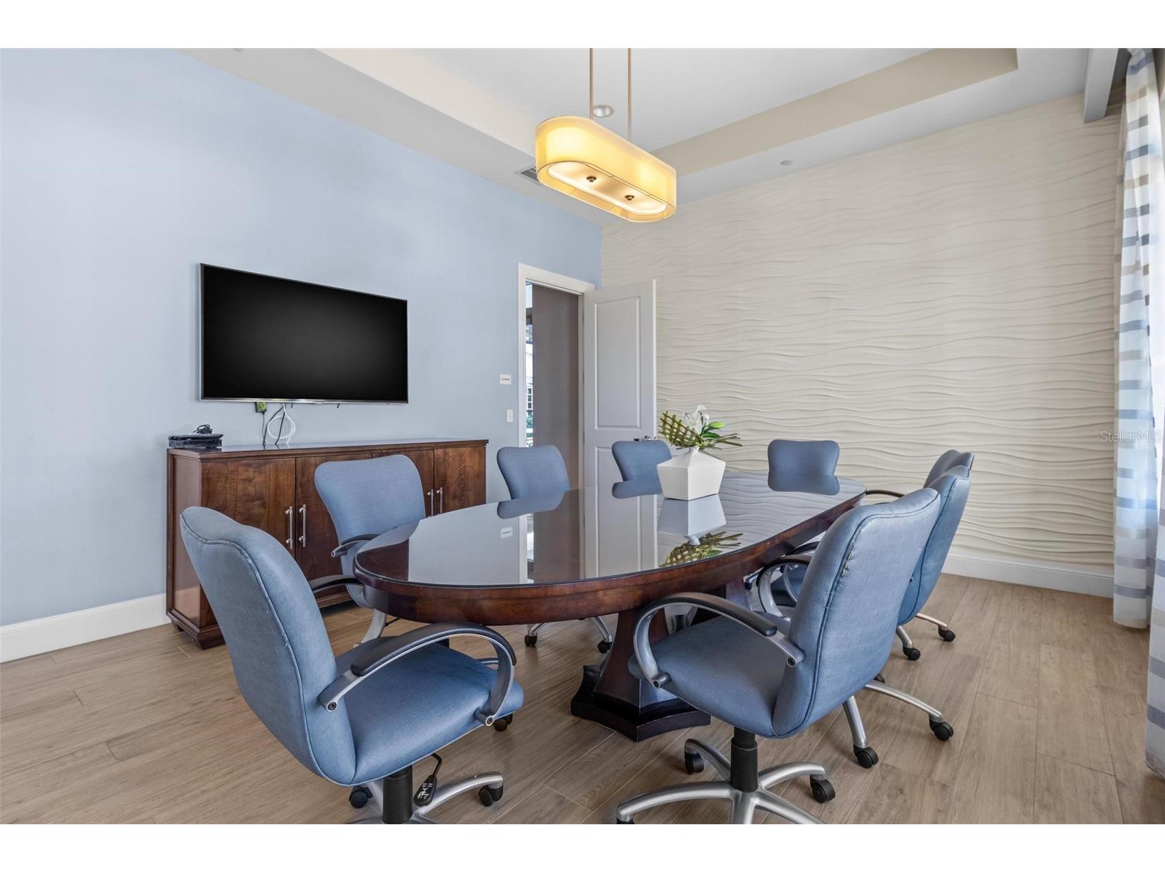 1325 Snell Isle Boulevard NE #302 Saint Petersburg FL 33704 TB8467931 image51