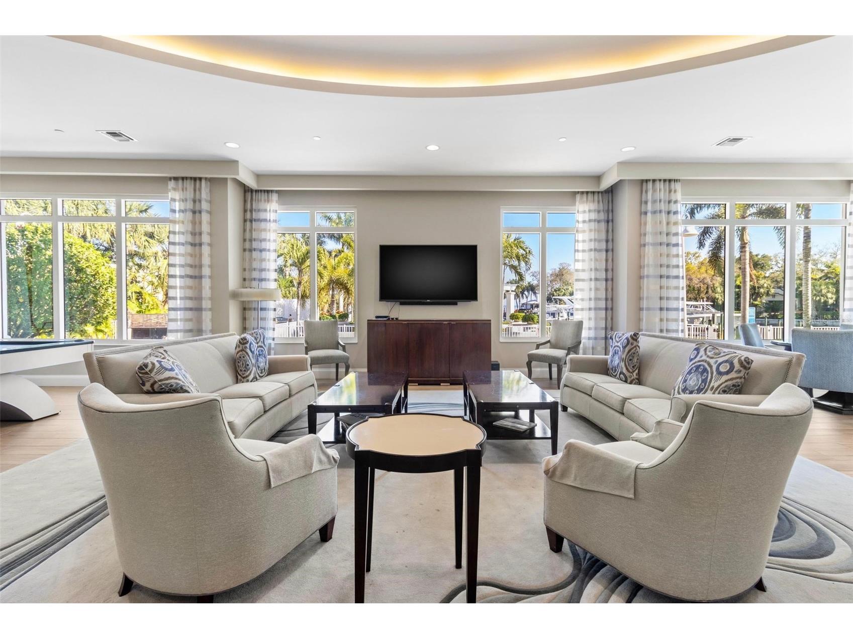 1325 Snell Isle Boulevard NE #302 Saint Petersburg FL 33704 TB8467931 image52