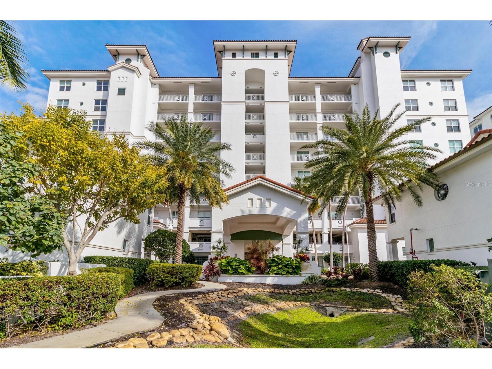 1325 Snell Isle Boulevard NE #302 Saint Petersburg FL 33704 TB8467931 image58