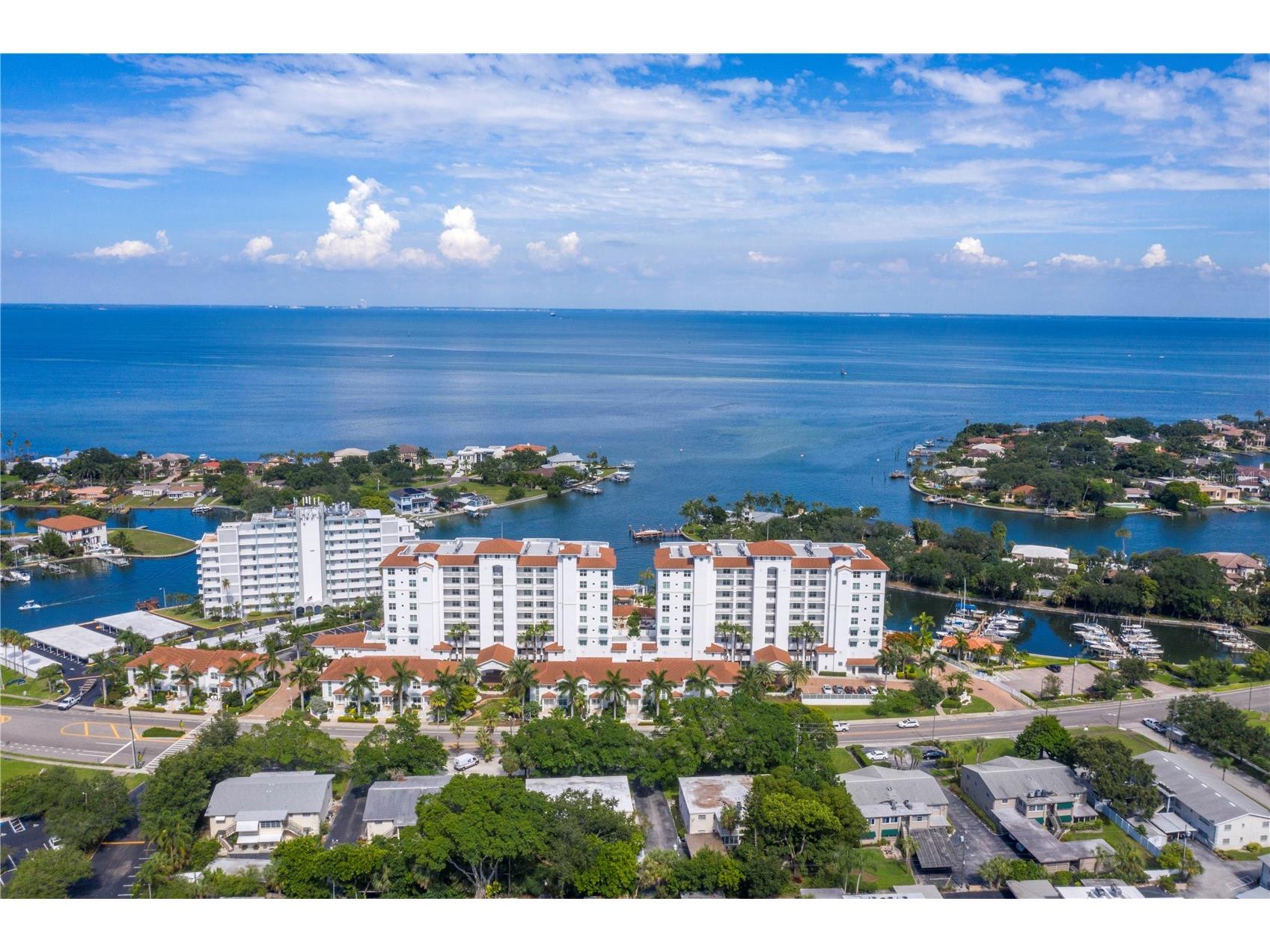 1325 Snell Isle Boulevard NE #302 Saint Petersburg FL 33704 TB8467931 image61