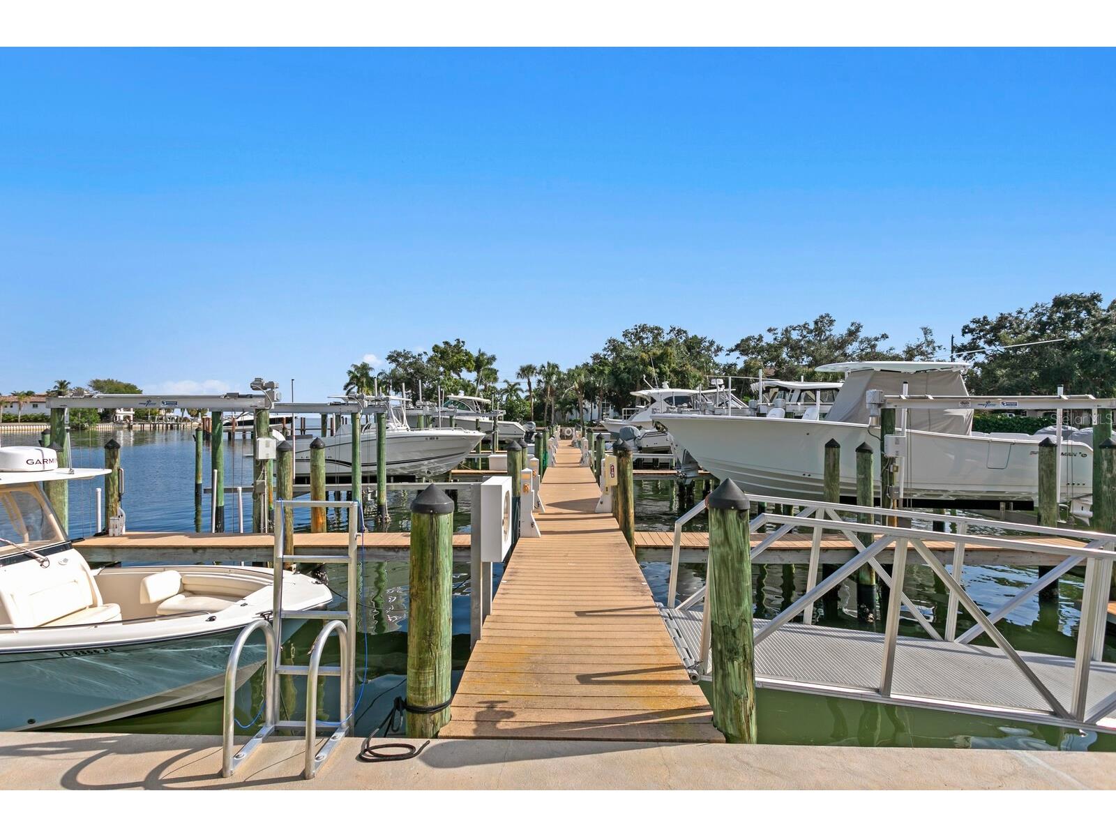 1325 Snell Isle Boulevard NE #709 Saint Petersburg FL 33704 - TAMPA BAY TB8493384 image9