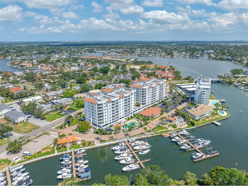 1325 Snell Isle Boulevard NE #810 Saint Petersburg FL 33704 TB8385328 image2