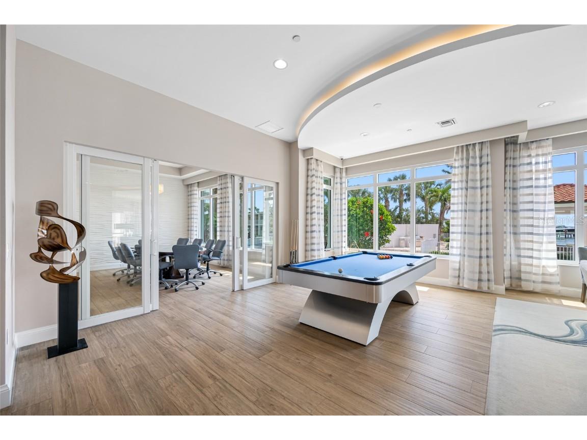 1325 Snell Isle Boulevard NE #810 Saint Petersburg FL 33704 TB8385328 image38