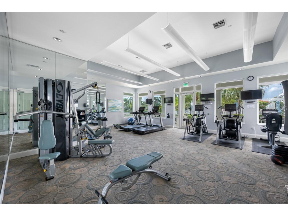 1325 Snell Isle Boulevard NE #810 Saint Petersburg FL 33704 TB8385328 image44