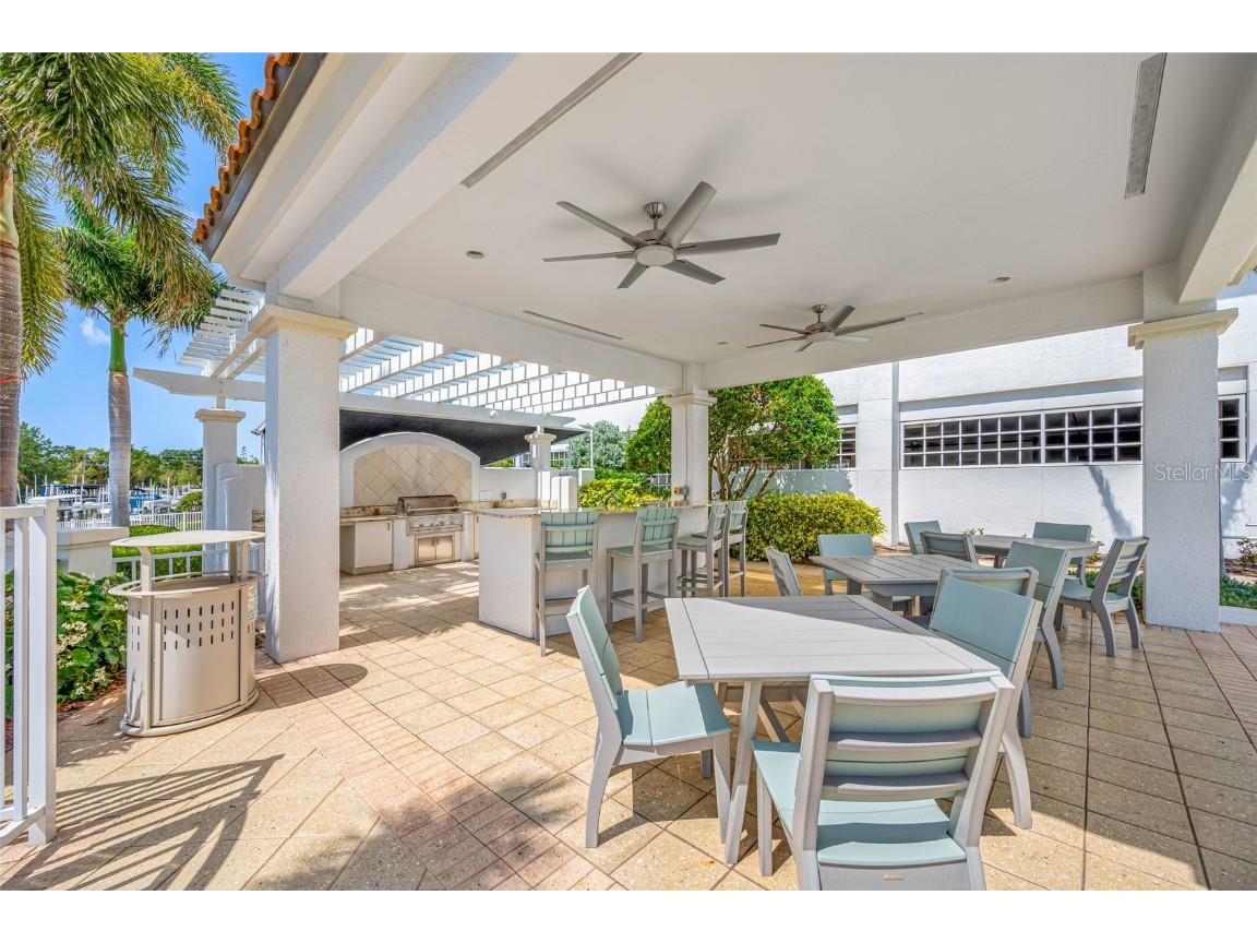 1325 Snell Isle Boulevard NE #810 Saint Petersburg FL 33704 TB8385328 image49