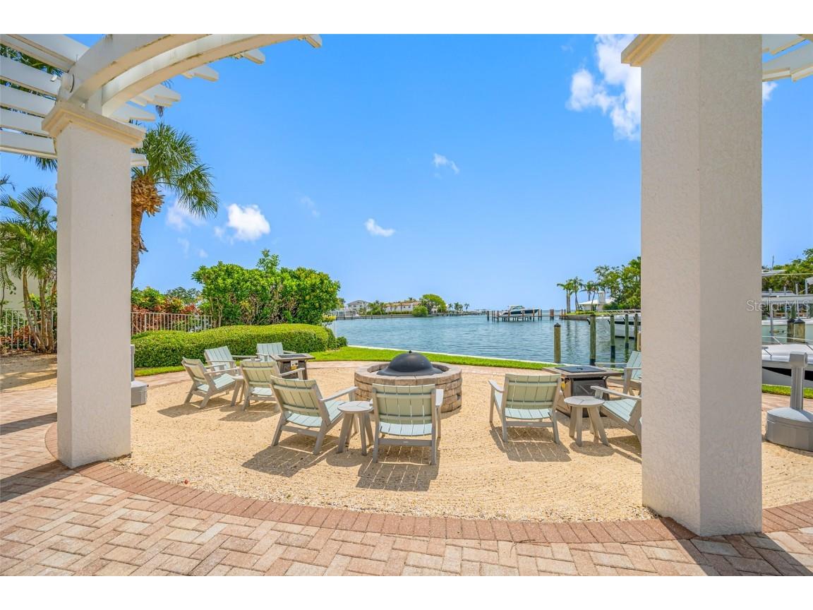 1325 Snell Isle Boulevard NE #810 Saint Petersburg FL 33704 TB8385328 image50