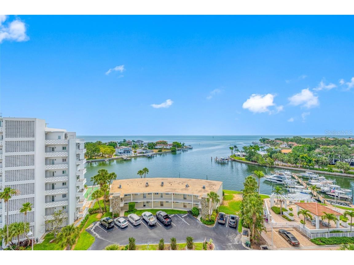 1325 Snell Isle Boulevard NE #810 Saint Petersburg FL 33704 TB8385328 image6