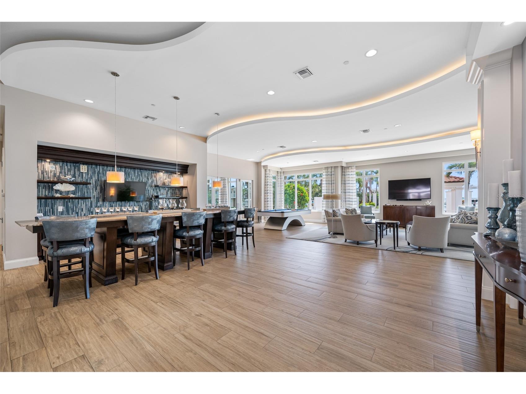 1325 Snell Isle Boulevard NE #810 Saint Petersburg FL 33704 TB8463384 image26