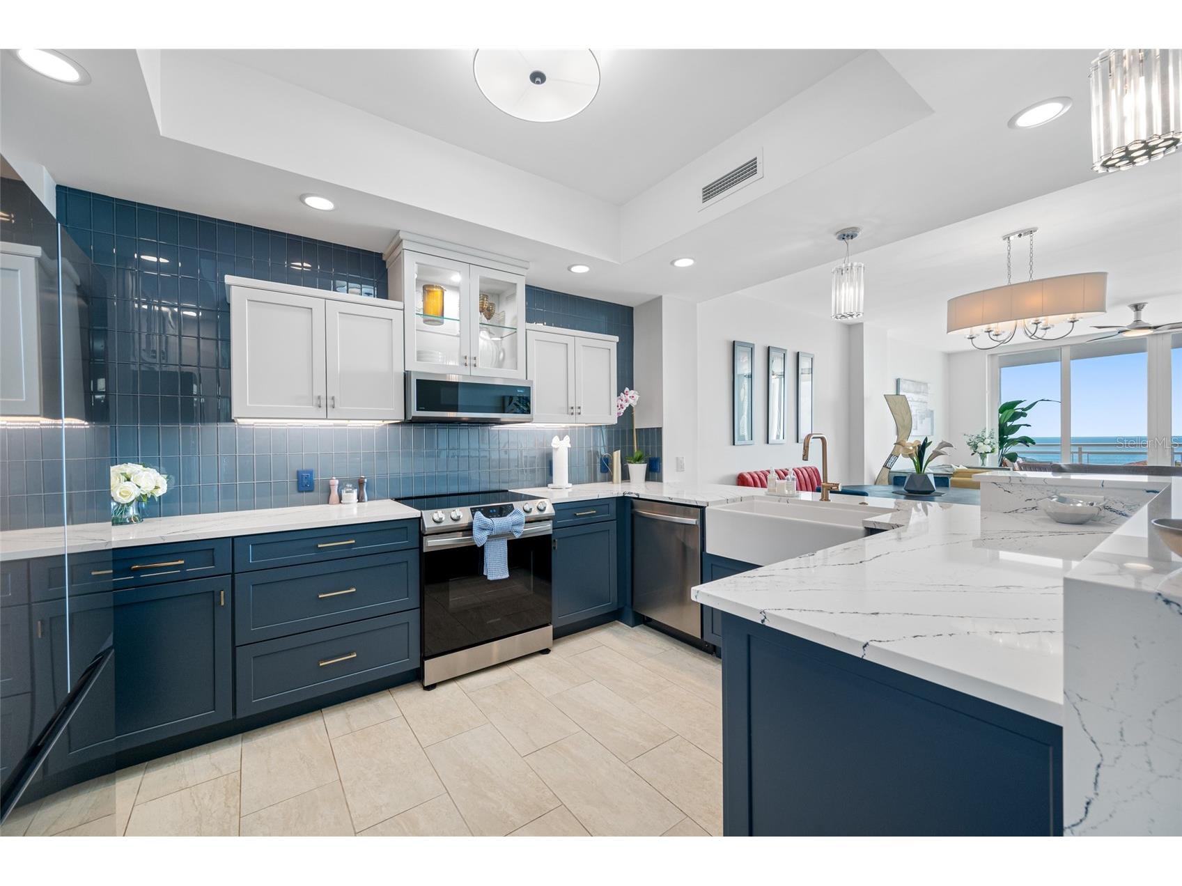 1325 Snell Isle Boulevard NE #810 Saint Petersburg FL 33704 TB8463384 image5
