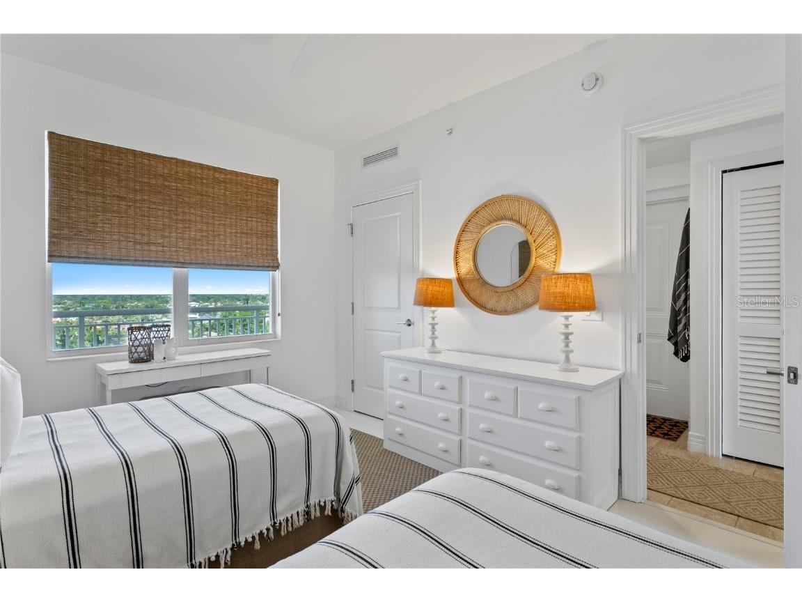 1325 Snell Isle Boulevard NE #911 Saint Petersburg FL 33704 TB8375706 image23