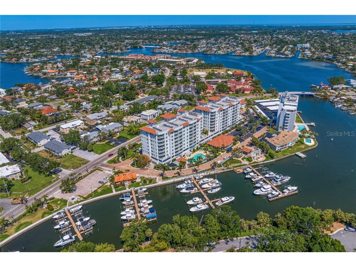 1325 Snell Isle Boulevard NE #911 Saint Petersburg FL 33704 TB8375706 image29