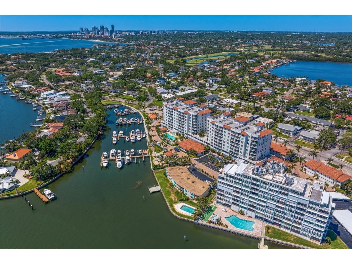 1325 Snell Isle Boulevard NE #911 Saint Petersburg FL 33704 TB8375706 image31