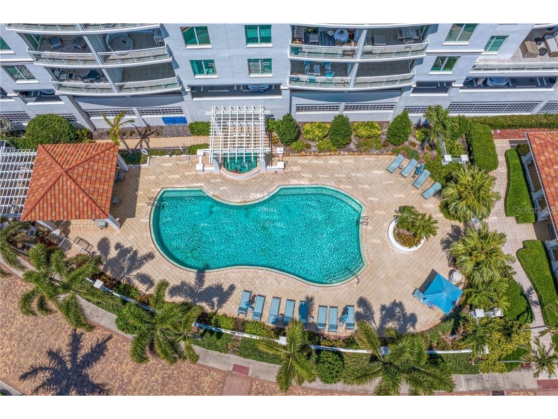 1325 Snell Isle Boulevard NE #911 Saint Petersburg FL 33704 TB8375706 image32