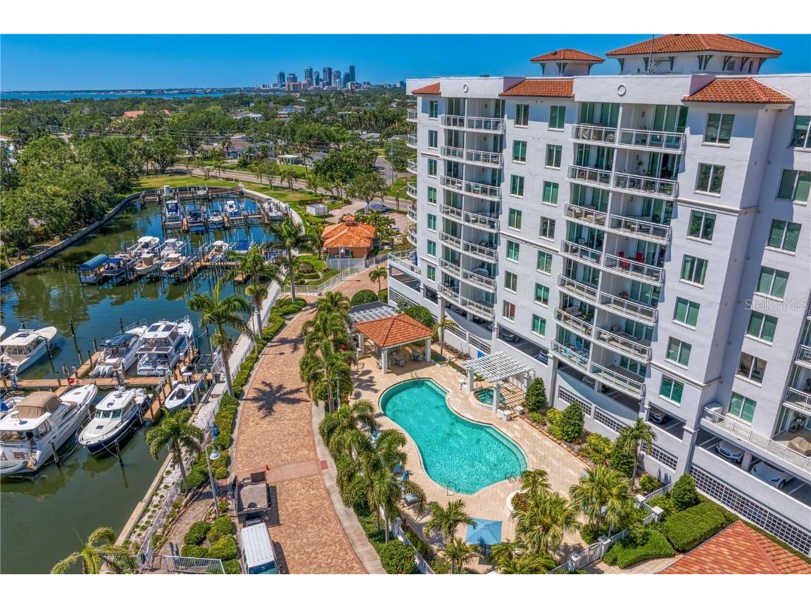 1325 Snell Isle Boulevard NE #911 Saint Petersburg FL 33704 TB8375706 image38