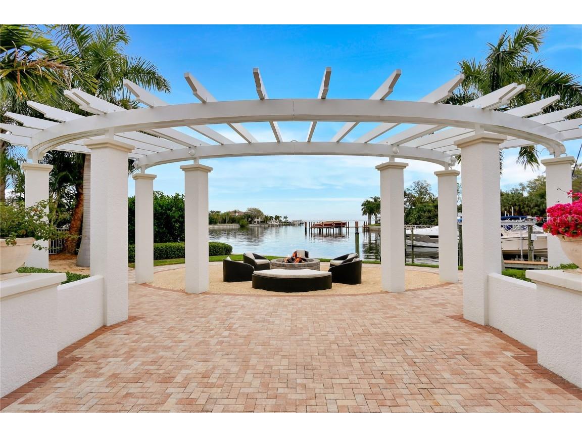 1325 Snell Isle Boulevard NE #911 Saint Petersburg FL 33704 TB8375706 image41